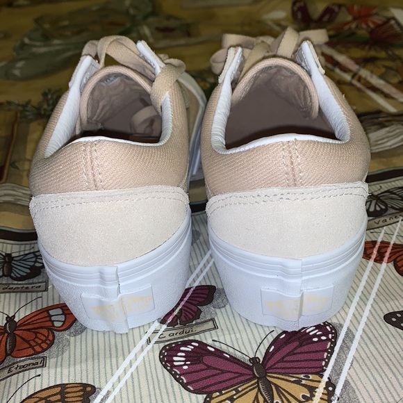 VANS CUSTOM-MADE SHOES. WOMEN'S 5. Men's 3.5. BRAND NEW. HIGHT FLATFORM NWT. - Picture 5 of 11